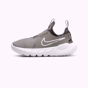Nike Big Kids Flex Runner 2 Slip-On Sneaker
